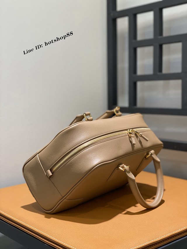 Loewe專櫃2022新款全皮純色手提肩背斜挎女包 羅意威大號Amazono手提包 10521 lyw1019